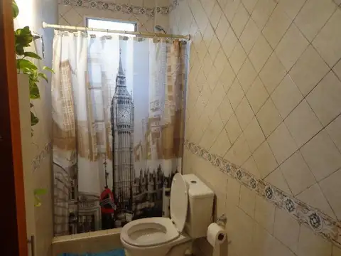 Casa - Venta - Argentina, La Matanza - J. HERNANDEZ 3073