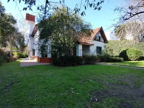 Casas en venta en City Bell, 4 dormitorios