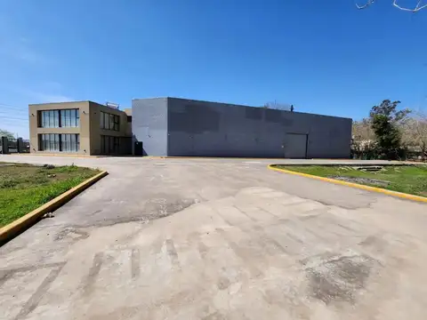 OFICINAS CON DEPOSITO SOBRE COLECTORA LOMA VERDE