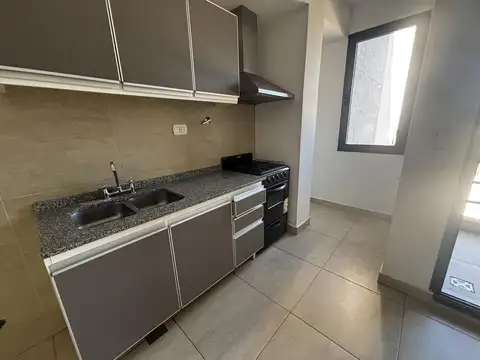 Departamento en Alquiler en Lanus Oeste, $ 650.000