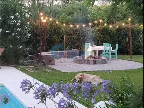 Casa en Venta con 1 cochera