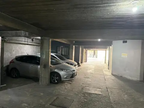 VENTA: Cochera en planta baja en Centro, Rosario