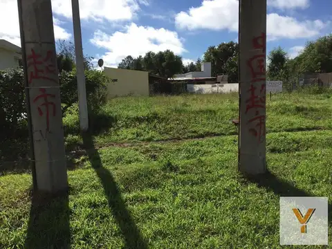 Colorados del Monte e/ Carlos Cuartas y Rio Gualeguaychú