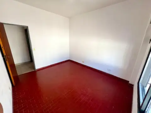 Depto Tipo Casa 4 ambientes con 2 baños