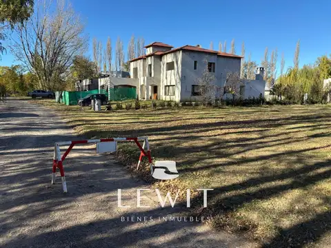 Terreno en Venta 50  mts Fondo