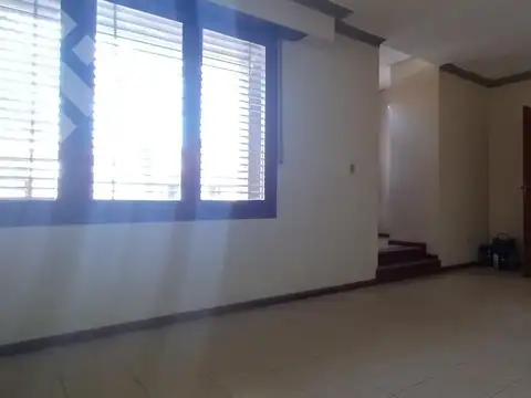 Casa en Alquiler 25 años