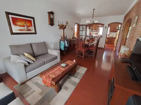 Casa en Venta en Malvinas Argentinas, USD 132.000