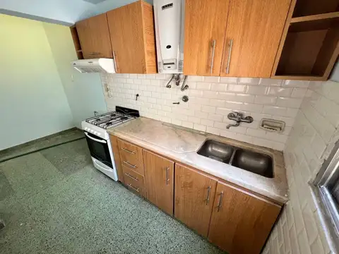 Depto Tipo Casa en Alquiler 40 años