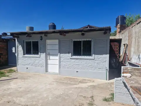 VENTA - CASA CON AMBIENTE ÚNICO Y TERRENO - IBARLUCEA