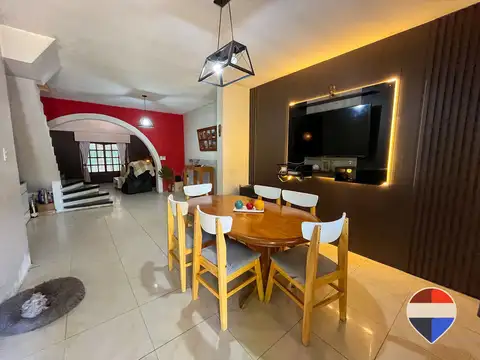 Casa 6 ambientes con 2 baños