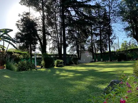 VENTA CASA QUINTA DEL VISO U$S 125.500 + cuotas