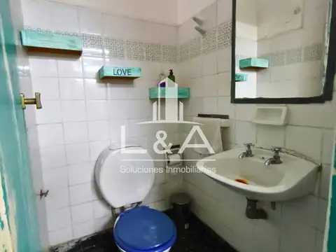 EN VENTA LOCAL COMERCIAL ZONA CENTRO