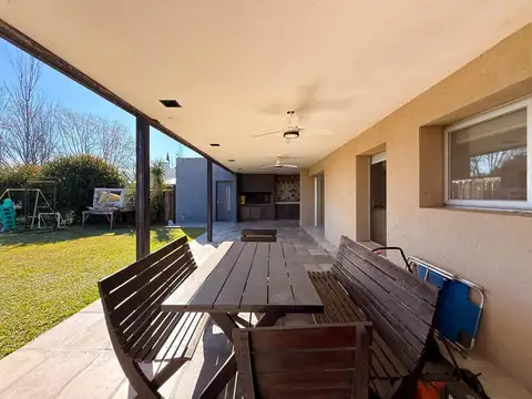 Casa en Venta en Punta Chacra, USD 169.000