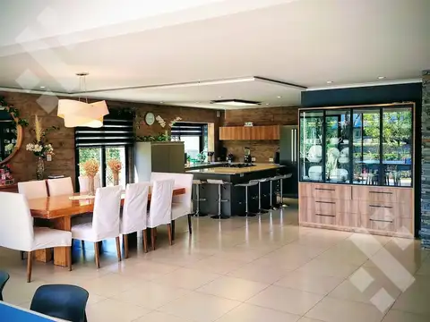 ALQUILER CASA 4 DORMITORIOS - B° LA ZAGALA, NEUQUÉN