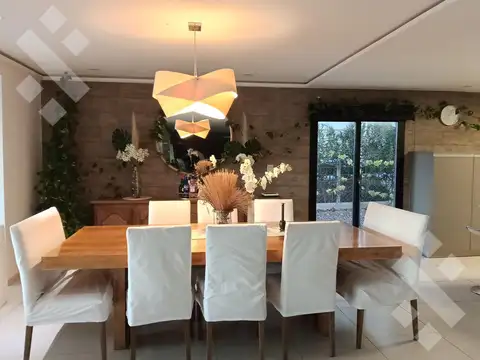 Casa en Alquiler de 4 dormitorios