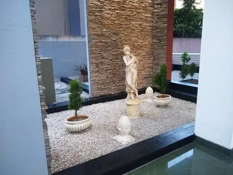 DEPARTAMENTO 3 AMBIENTES CENTRICO CON COCHERA ESCUCHA OFERTA