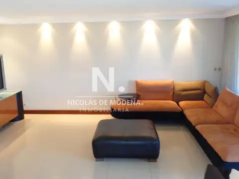 Departamento en Venta de 4 dormitorios