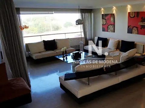Departamento 5 ambientes con 4 baños