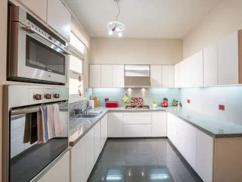 Avenida Belgrano 1200, Piso 3