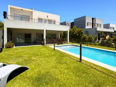 Alquiler Casa 6 amb Nordelta Los Castaños Pileta