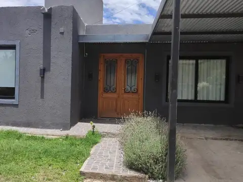 CASA 2 DORMITORIOS EN VILLA CATALINA