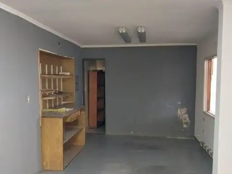 Depósito en ALQUILER 500 metros cuadrados Avenida General Paz y Av. Alberdi Mataderos CABA