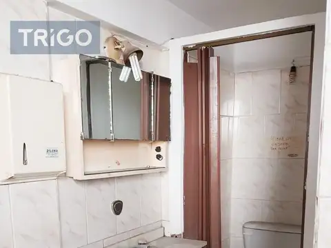Depósito en ALQUILER 500 metros cuadrados Avenida General Paz y Av. Alberdi Mataderos CABA
