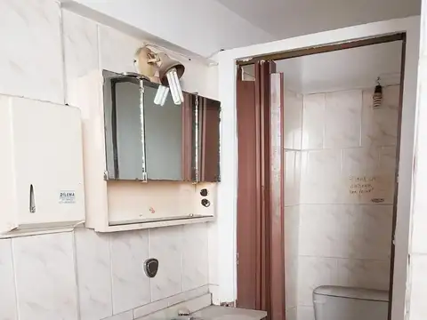 Depósito en ALQUILER 500 metros cuadrados Avenida General Paz y Av. Alberdi Mataderos CABA