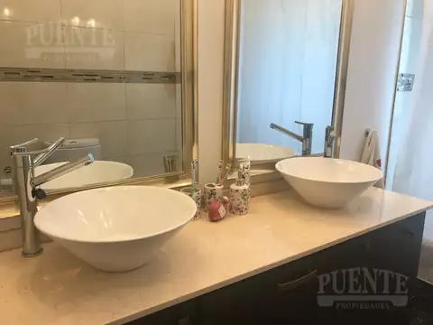 Casa 6 ambientes con 3 baños