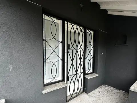 Depto Tipo Casa 3 ambientes con 2 baños