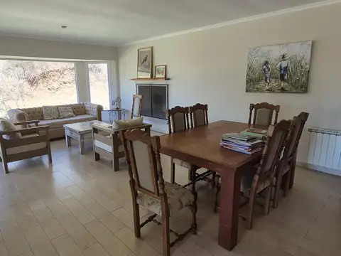Casa en Venta en La Lucinda II, USD 330.000