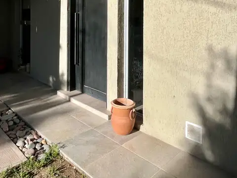 Casa en Venta en Lujan De Cuyo, USD 143.000