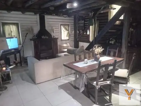 Casa en Venta con 1 cochera