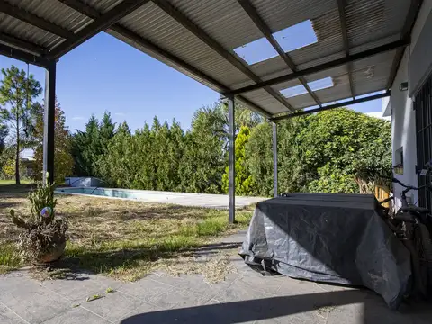 Casa 3 ambientes con 1 baño