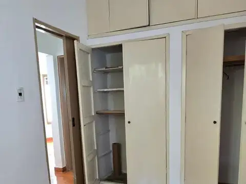 Depto Tipo Casa en Alquiler 40 años