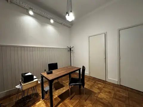 Oficina en Alquiler al Este