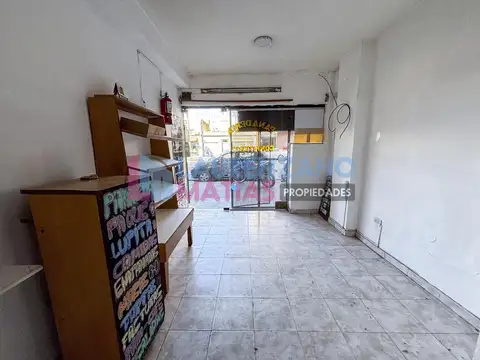 Local en Alquiler en Villa Pueyrredon, $ 700.000