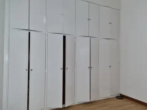 Depto Tipo Casa en Venta en Villa Pueyrredon, USD 165.000