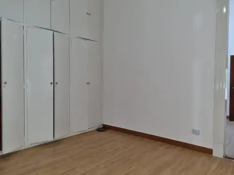 Depto Tipo Casa 4 ambientes con 2 baños