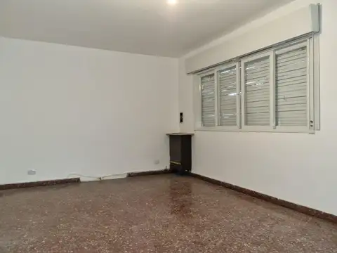 Franco 2600 , Piso PB
