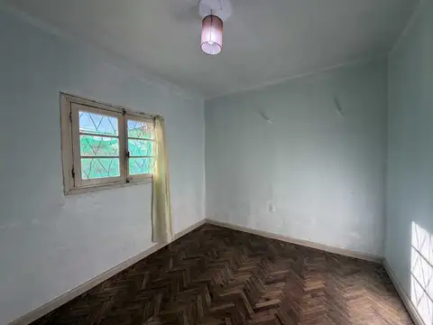 Casa en Alquiler con 1 cochera
