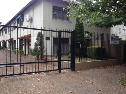 Casa en Venta en Adrogue, USD 130.000