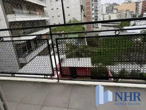 Gran S/Piso 3 Amb cfte c/bcon Corr Señorial con grandes ambientes. Todo sol/luz. Apto crédito.
