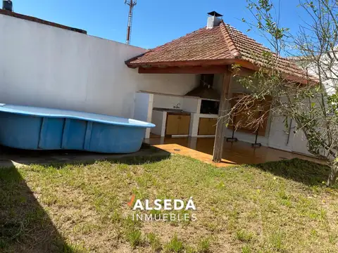 Casa 1 dormitorio c/ patio y parrillero