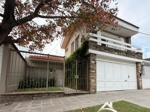 CASA en VENTA - BARRIO TRES CERRITOS - SALTA