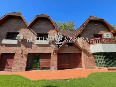 Depto Tipo Casa en Alquiler con 4 cocheras