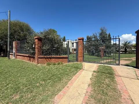 Quinta en Venta en Toay, USD 430.000