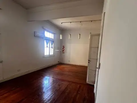 Departamento en Venta en Balvanera, USD 126.000