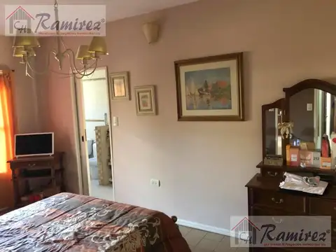 Casa 4 Ambientes En Venta  - Francisco Alvarez