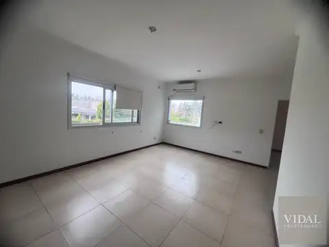 Casa en Alquiler de 3 dormitorios